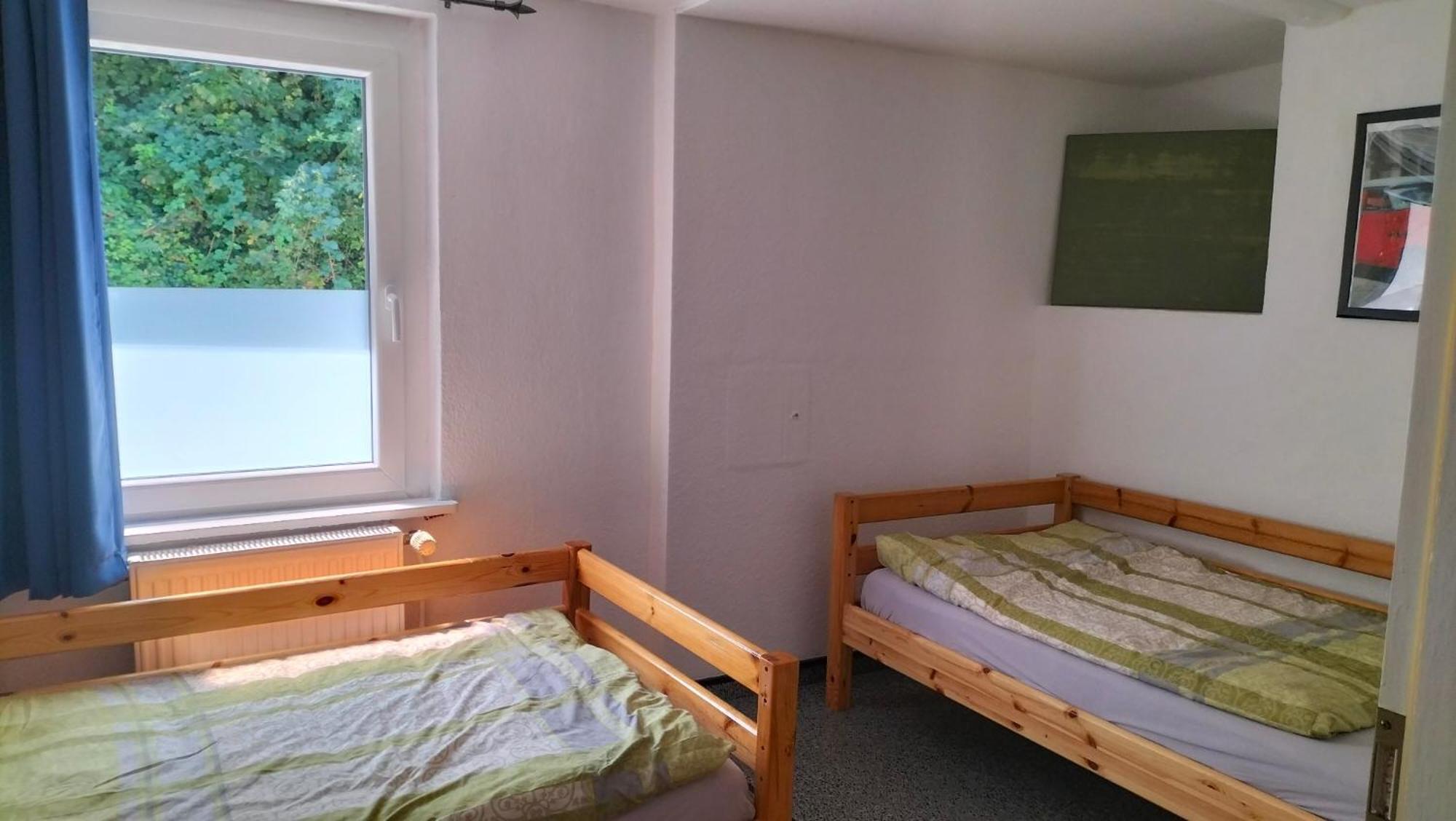 Ferienwohnung Am Nuerburgring 2.Og Adenau Esterno foto